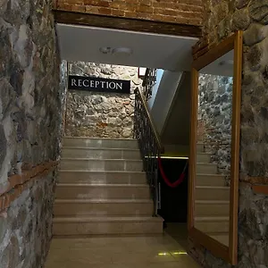 Varios Otel Batum